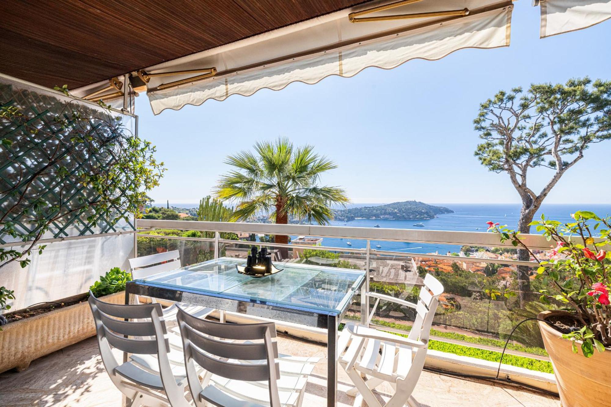 Extraordinary Sea View - 1 Bdr With Ac Lägenhet Villefranche-sur-Mer Exteriör bild