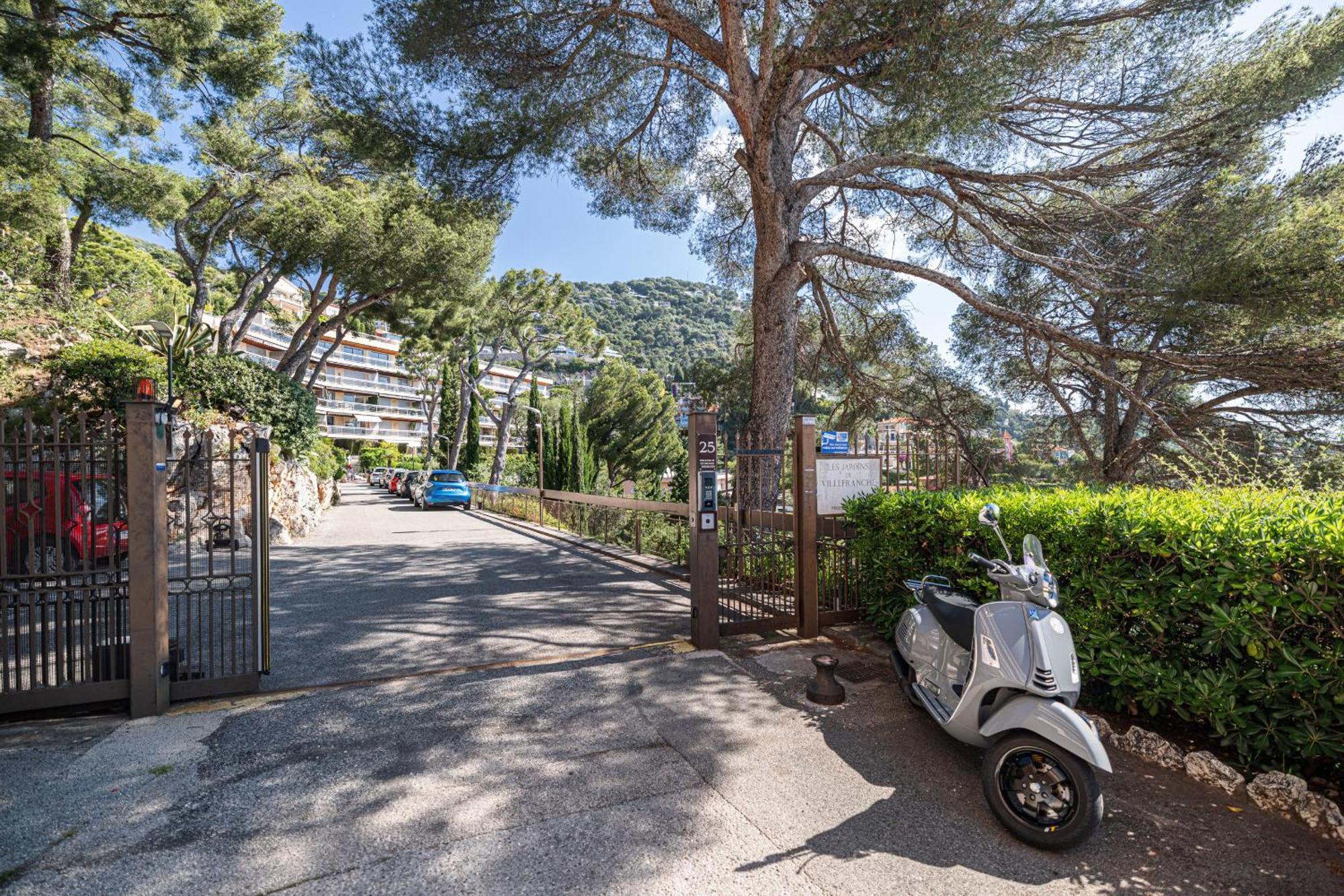 Extraordinary Sea View - 1 Bdr With Ac Lägenhet Villefranche-sur-Mer Exteriör bild